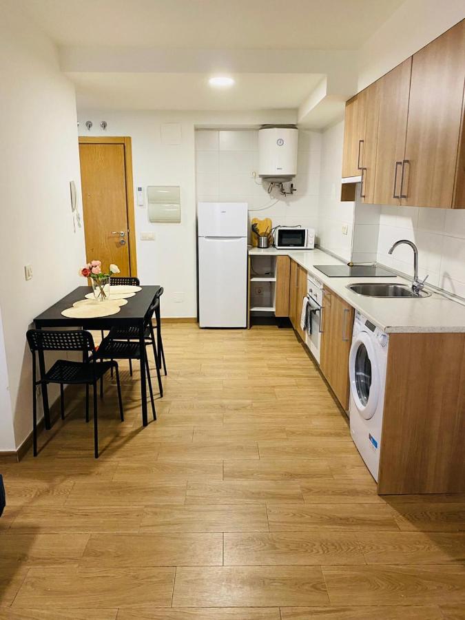Apartamentos Urgel Madrid Luaran gambar