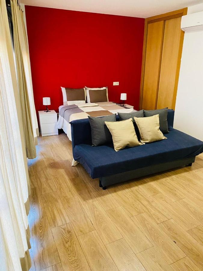 Apartamentos Urgel Madrid Luaran gambar